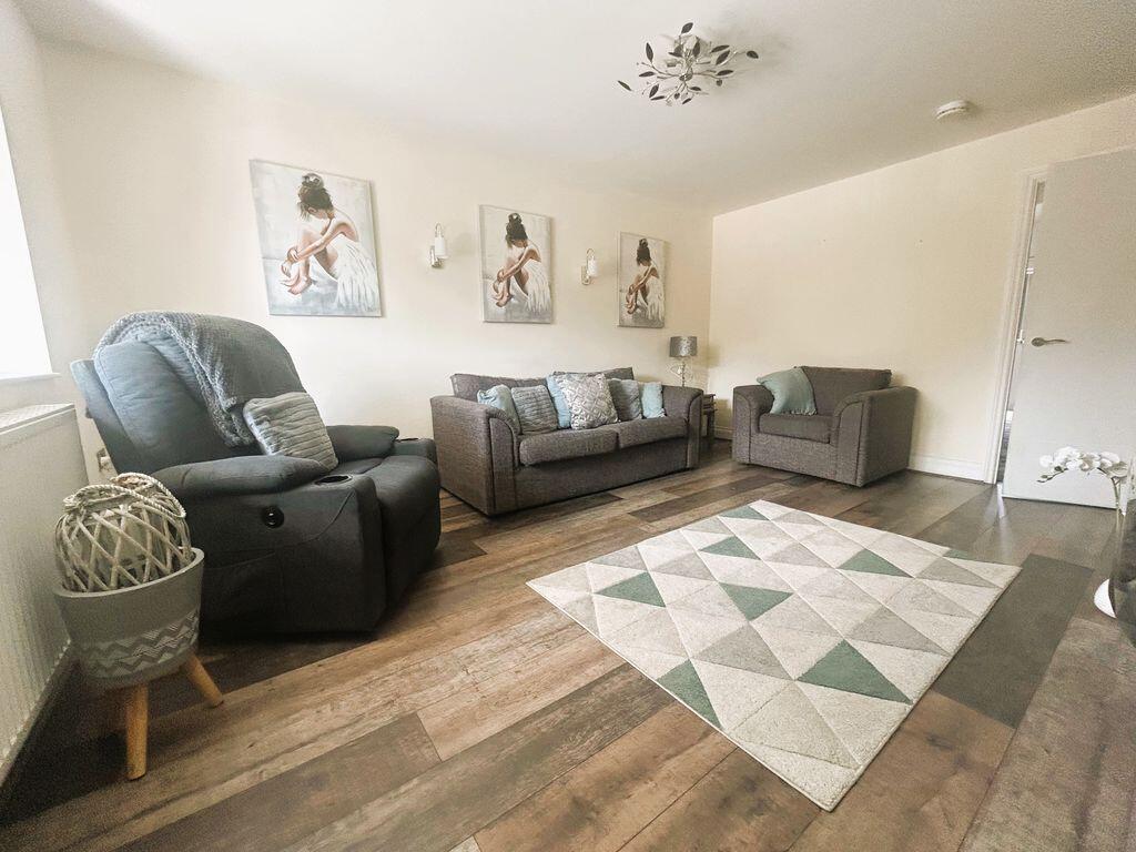 House in Walsall, West Midlands - View 2