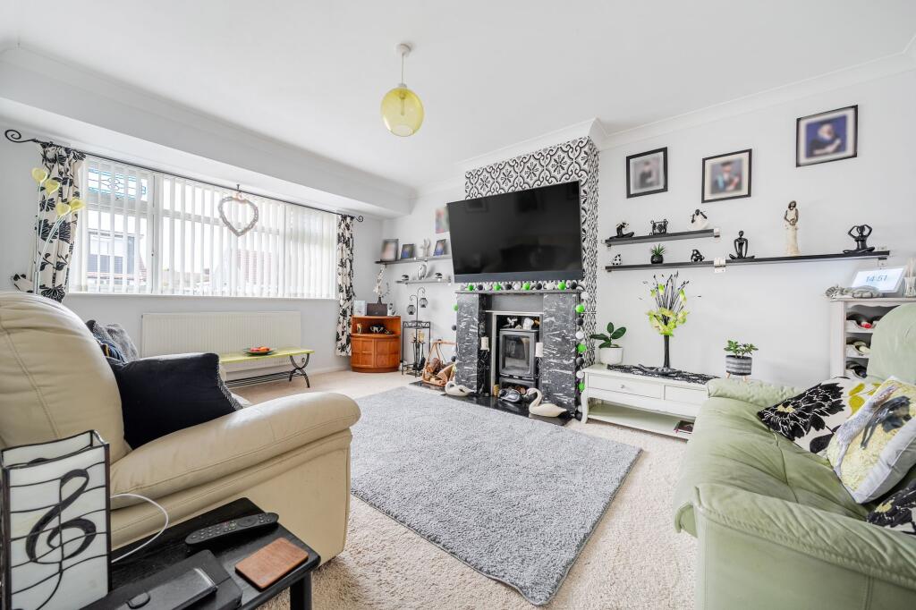 Bridorley Close, Pagham, Bognor Regis PO21 photo 2