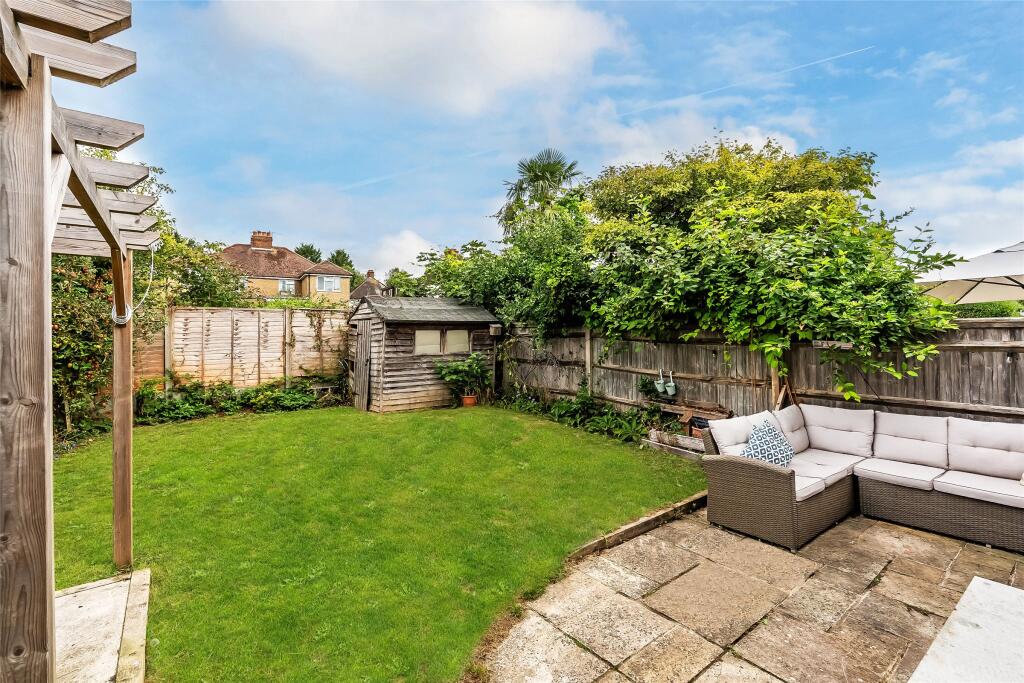 Fairfield Drive, Dorking, Surrey, RH4 photo 4