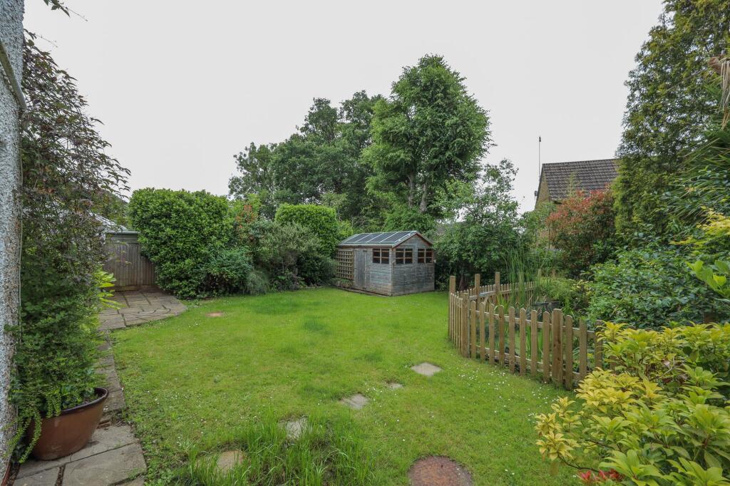 London Road, Burgess Hill, RH15 photo 2
