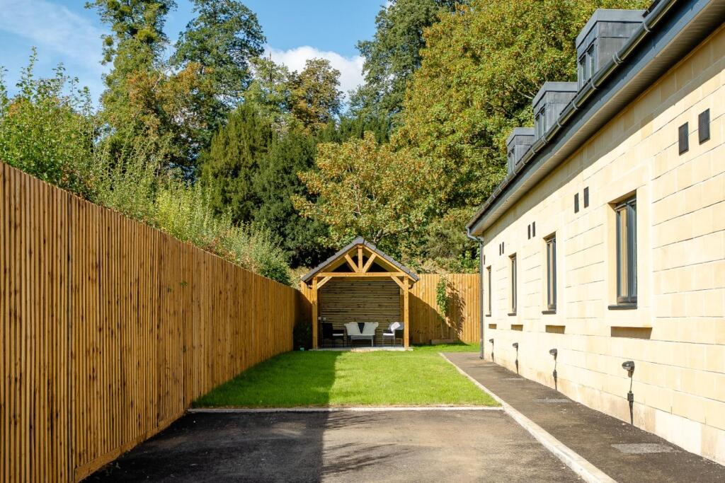 Property photo 11