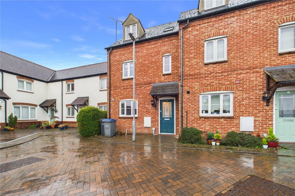 Smiths Court, Purton, Wiltshire, SN5