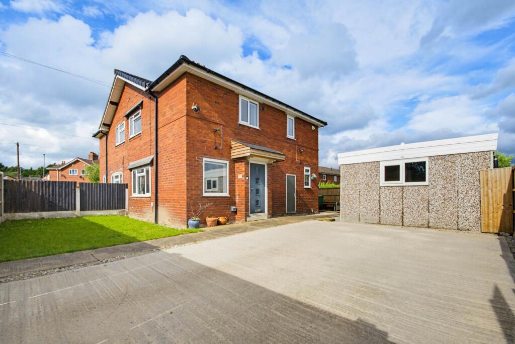 Main image of property: 17 Blands Avenue, Allerton Bywater, Castleford, West Yorkshire, WF10 2DS