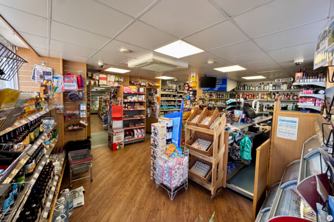 Ground Floor: Retail