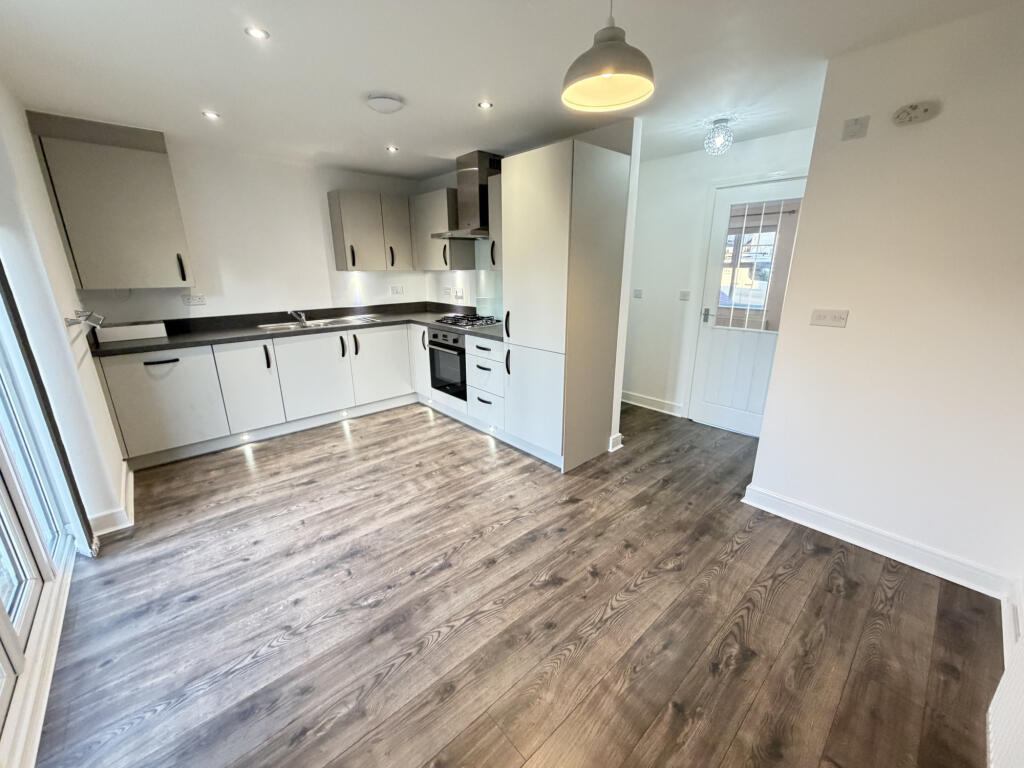 Hollin Hall Drive,  Longridge, PR3 photo 2
