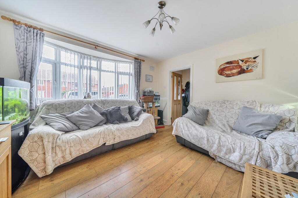 Walker Road, Rotherham, S61 3 photo 2