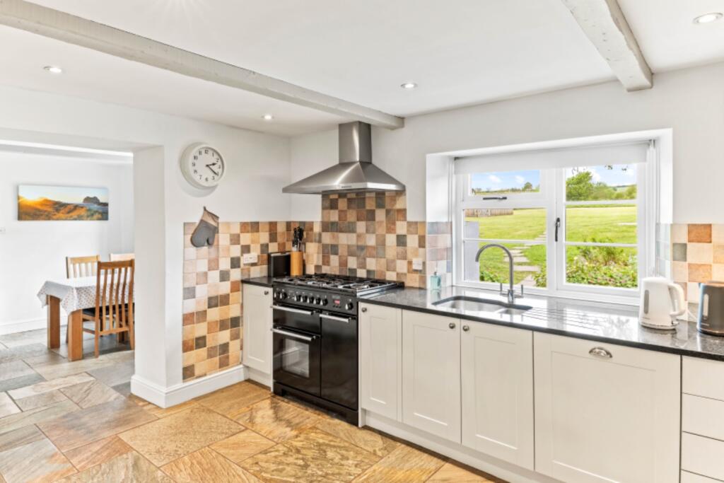 House in Taunton - View 3
