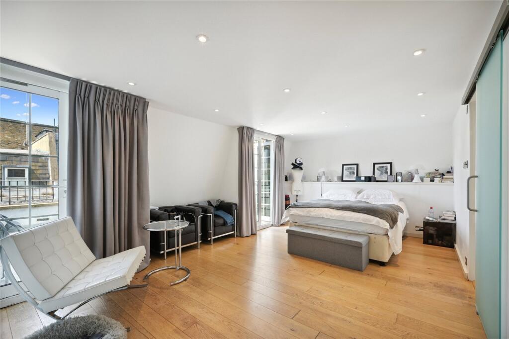 House in London - View 5