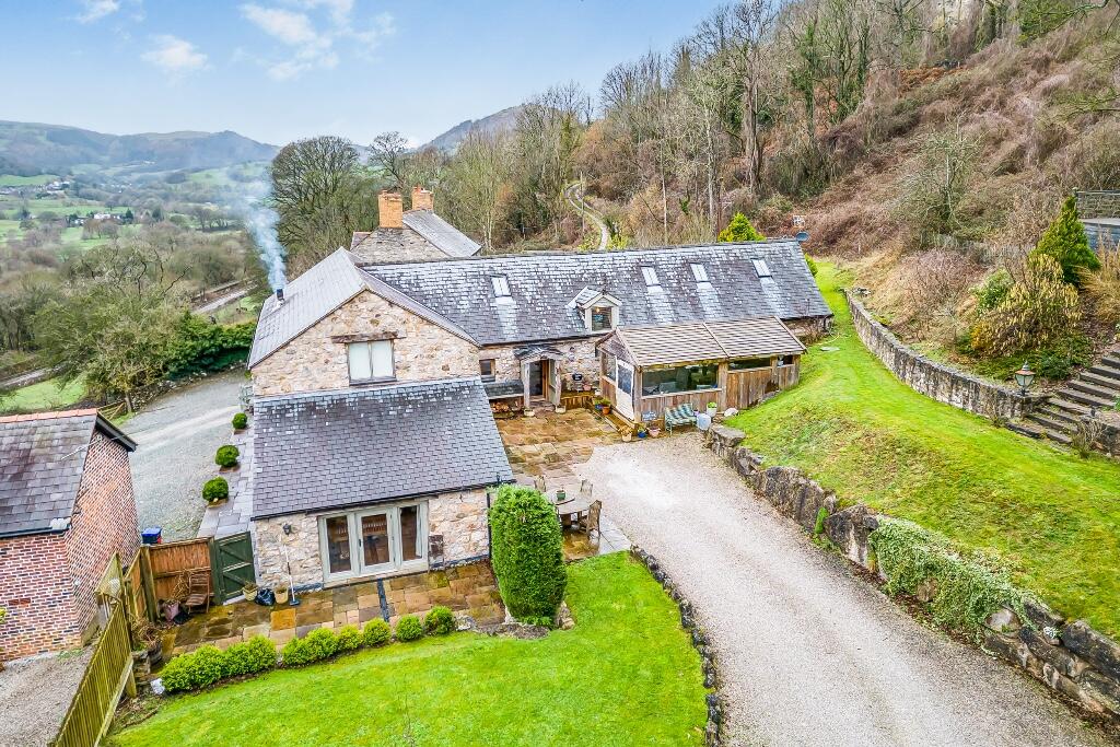 Main image of property: Sun Bank, Llangollen