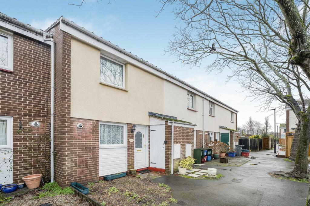 Main image of property: Staveley Gardens, London, W4