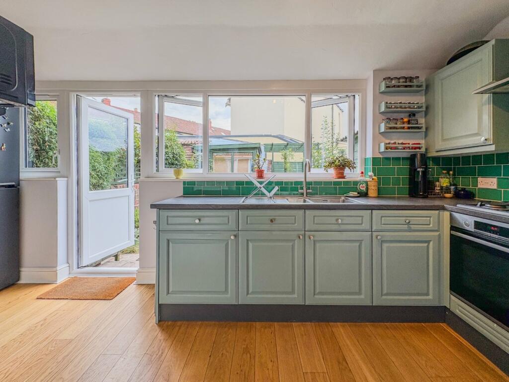 House in Bristol, Brislington - More