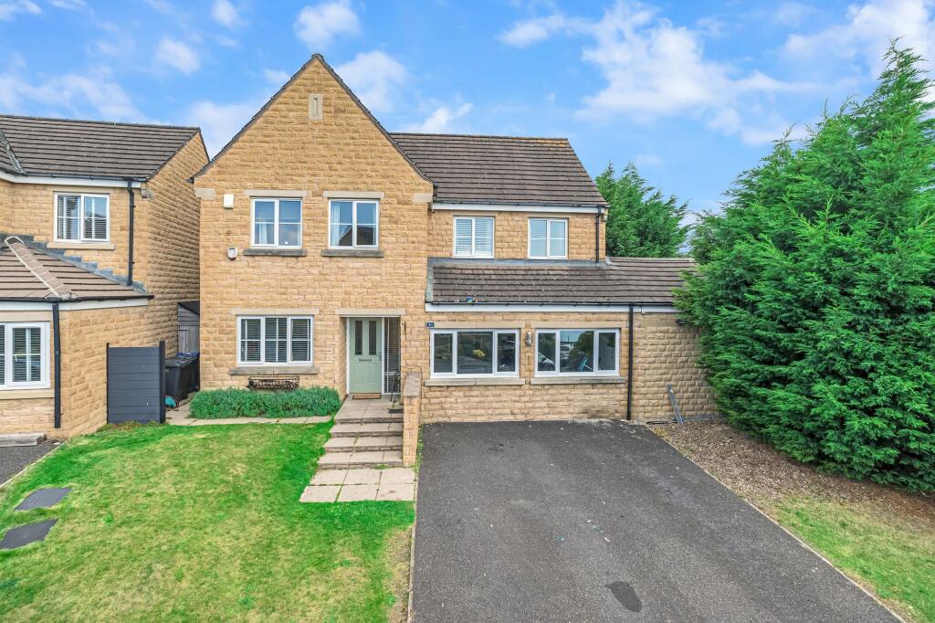 4-bed detached on Agincourt Drive, Bingley, BD16, £475,000
