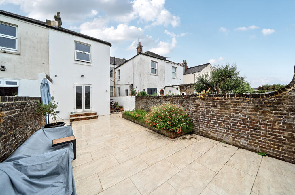 House in Brighton - View 4
