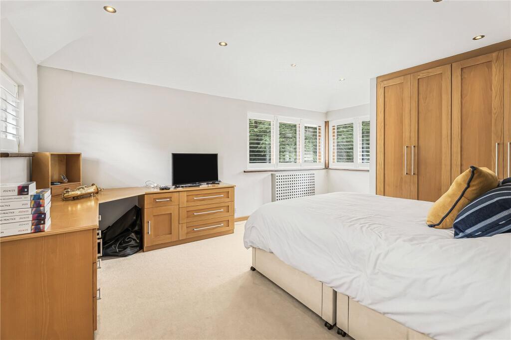 Additional image 17 of Park Street Lane, Park Street, St. Albans, Hertfordshire, AL2