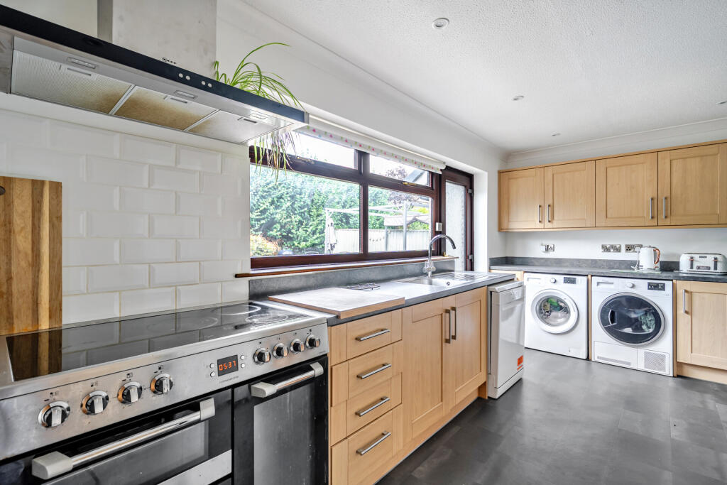 House in Plymouth - View 4