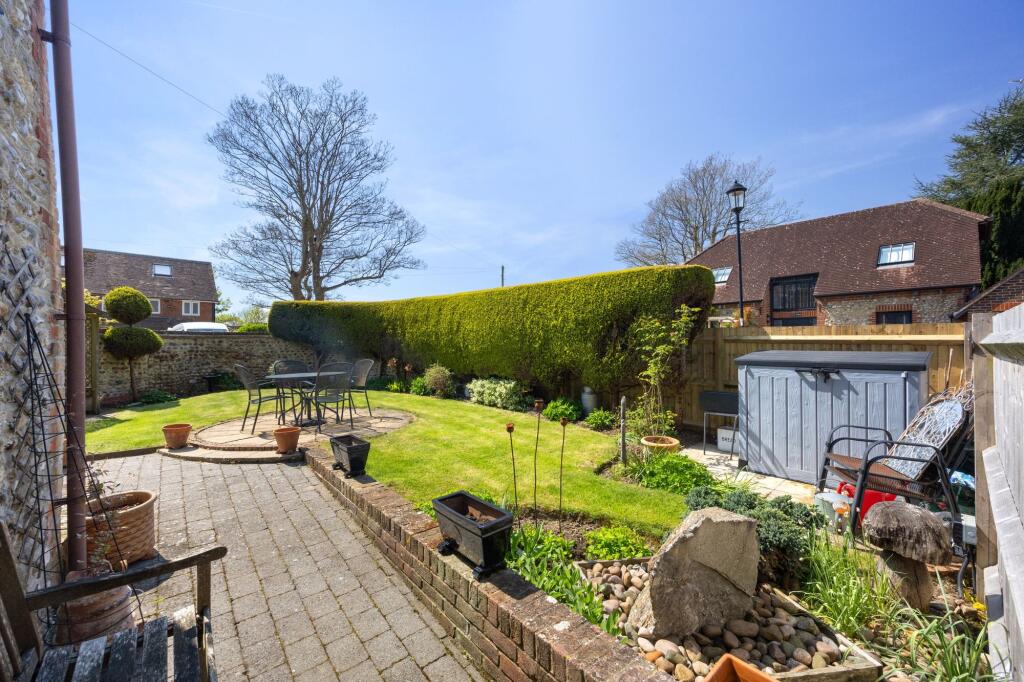 Church Farm Walk, Upper Beeding, BN44 photo 4
