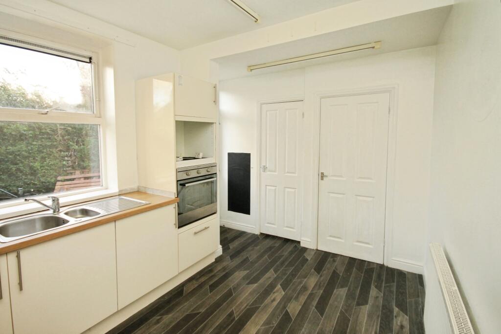 House in Sheffield, South Yorkshire - View 4
