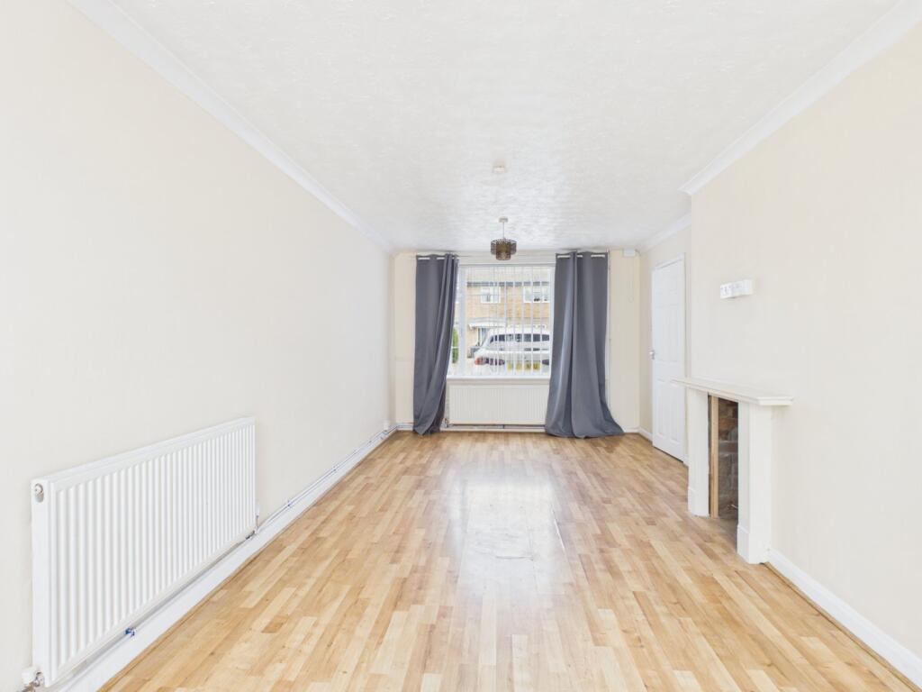 House in Slough - View 2