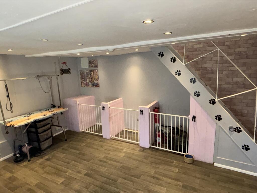 Additional image 3 of Vacant Unit, West Yorkshire