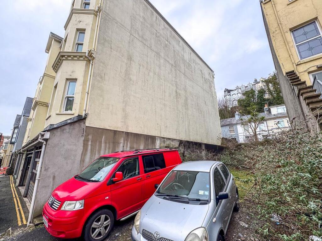 Castlemona Avenue, Douglas photo 4