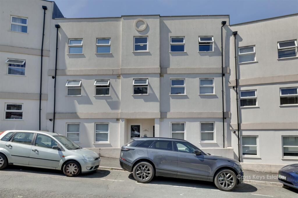 Main image of property: Arundel Crescent, Stoke