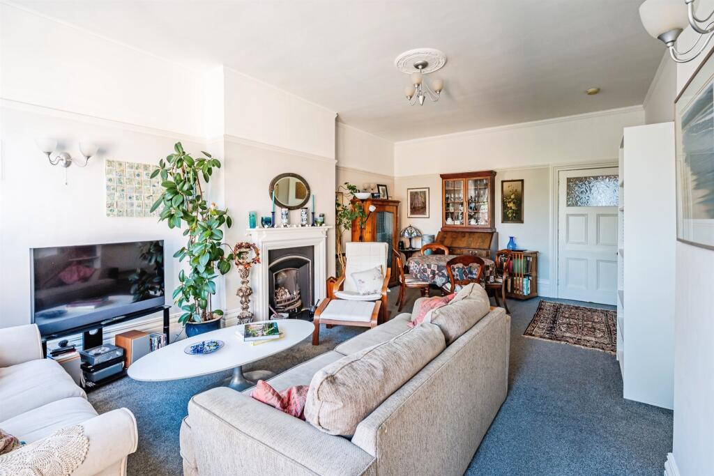 Arlington Road, Eastbourne photo 4