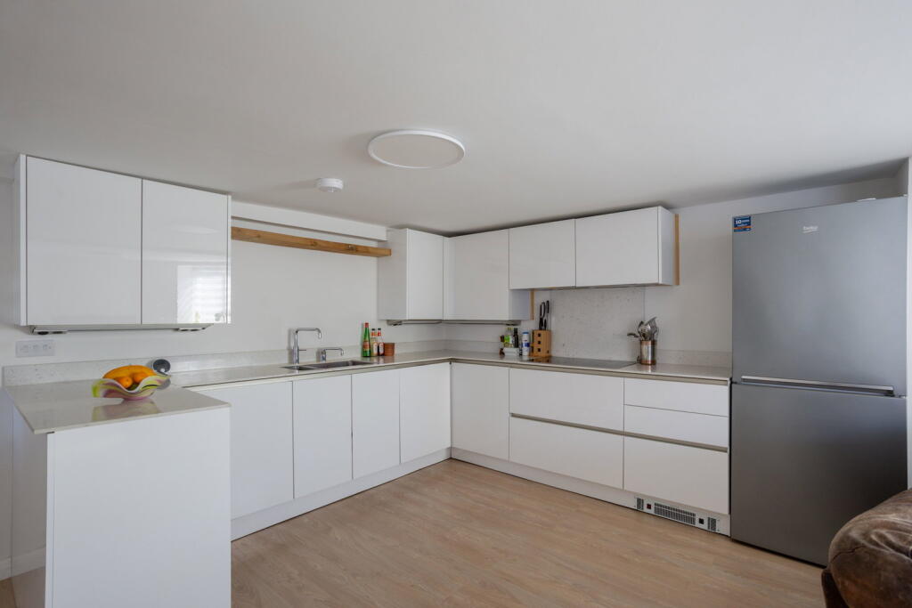 Apartment in York - View 4