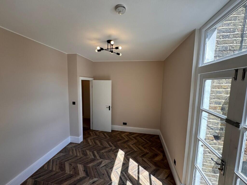 3 bedroom ground floor maisonette for rent