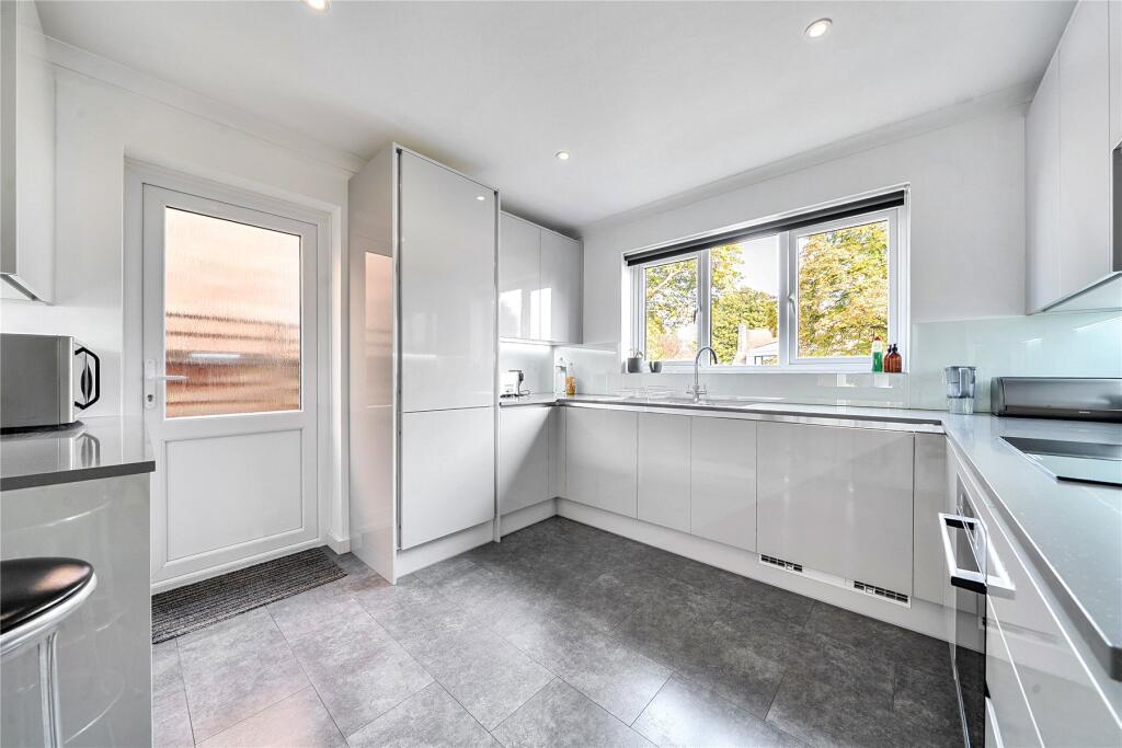 Heathfield Road, Keston photo 4