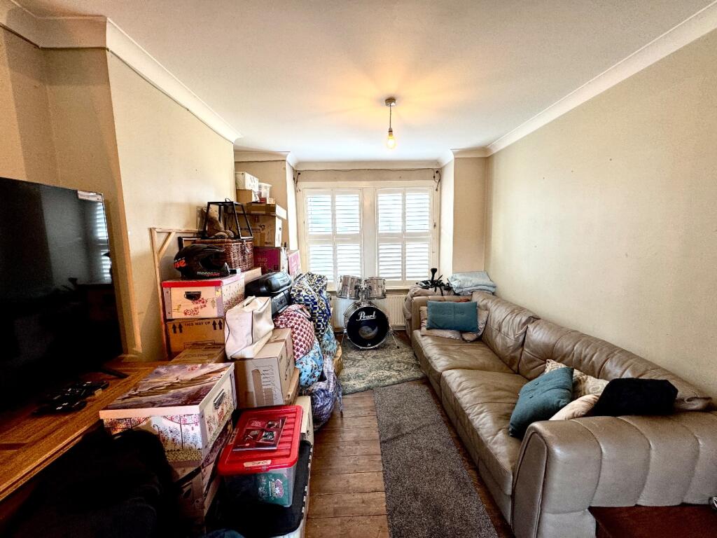 House in London - View 5