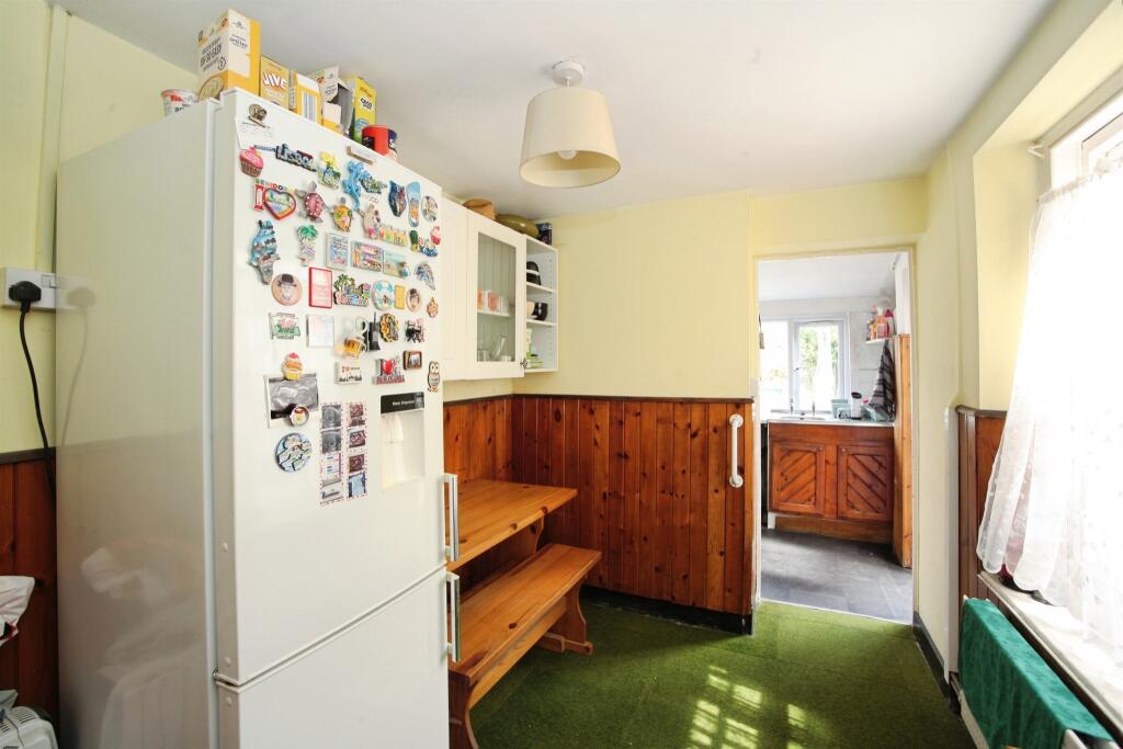 House in Cardiff, Llandaff North - More