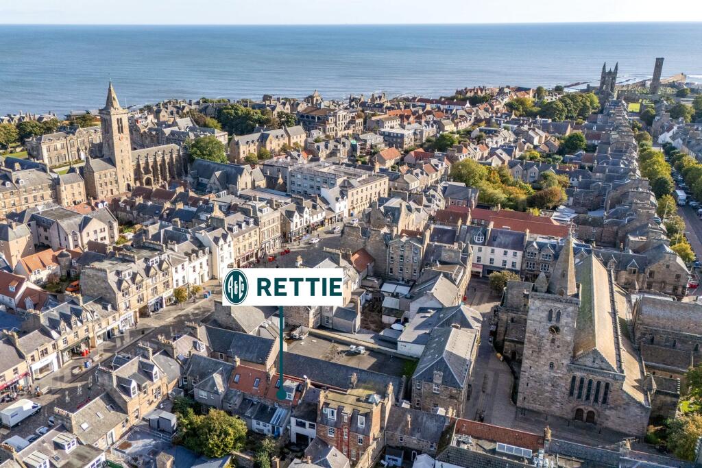 Apartment in St Andrews, Town Centre, Fife - More