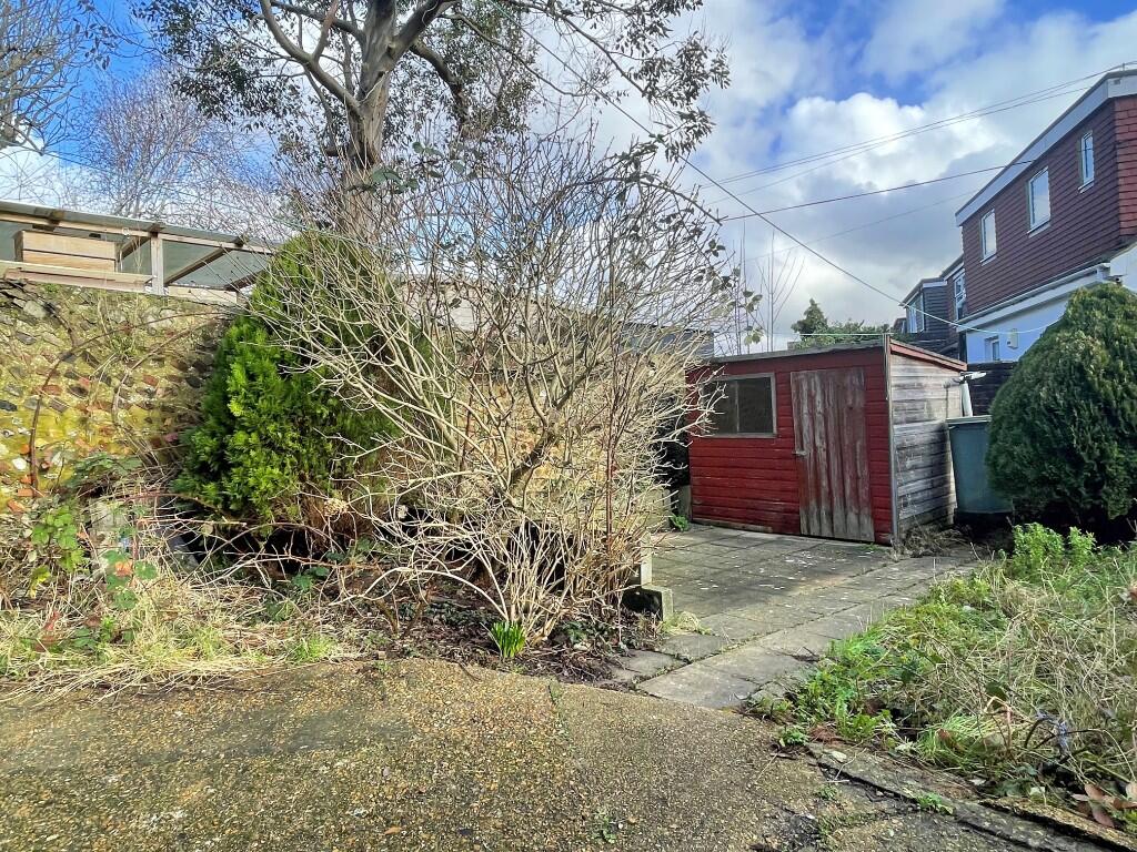 House in Brighton, Round Hill - View 2