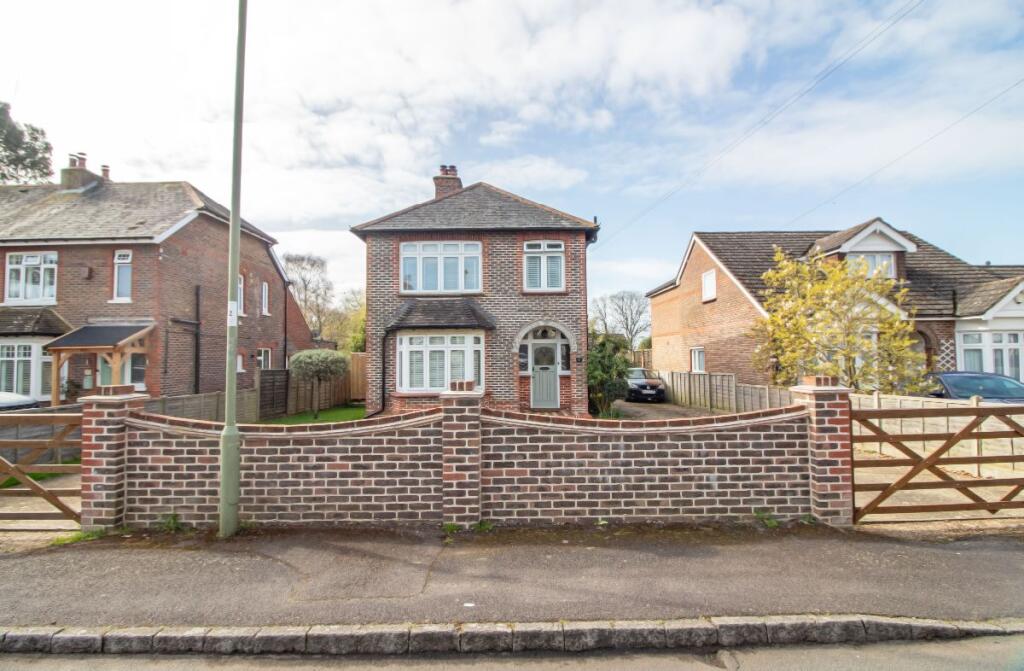 Main image of property: Keydell Avenue, Horndean, PO8 9TA