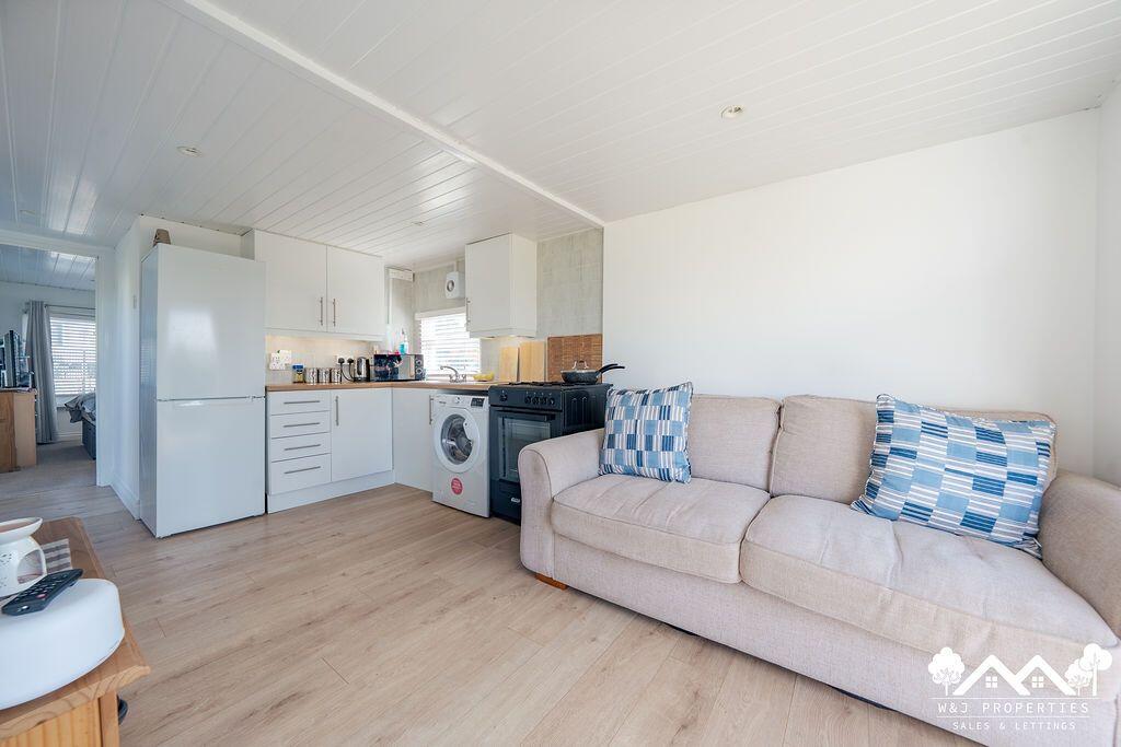 Lake View, Halsnead Park, Prescot, L35 3PX photo 2