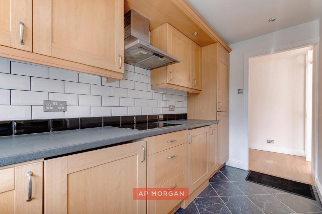Wolverhampton Road, Oldbury, Sandwell, West Midlands, B68 photo 5