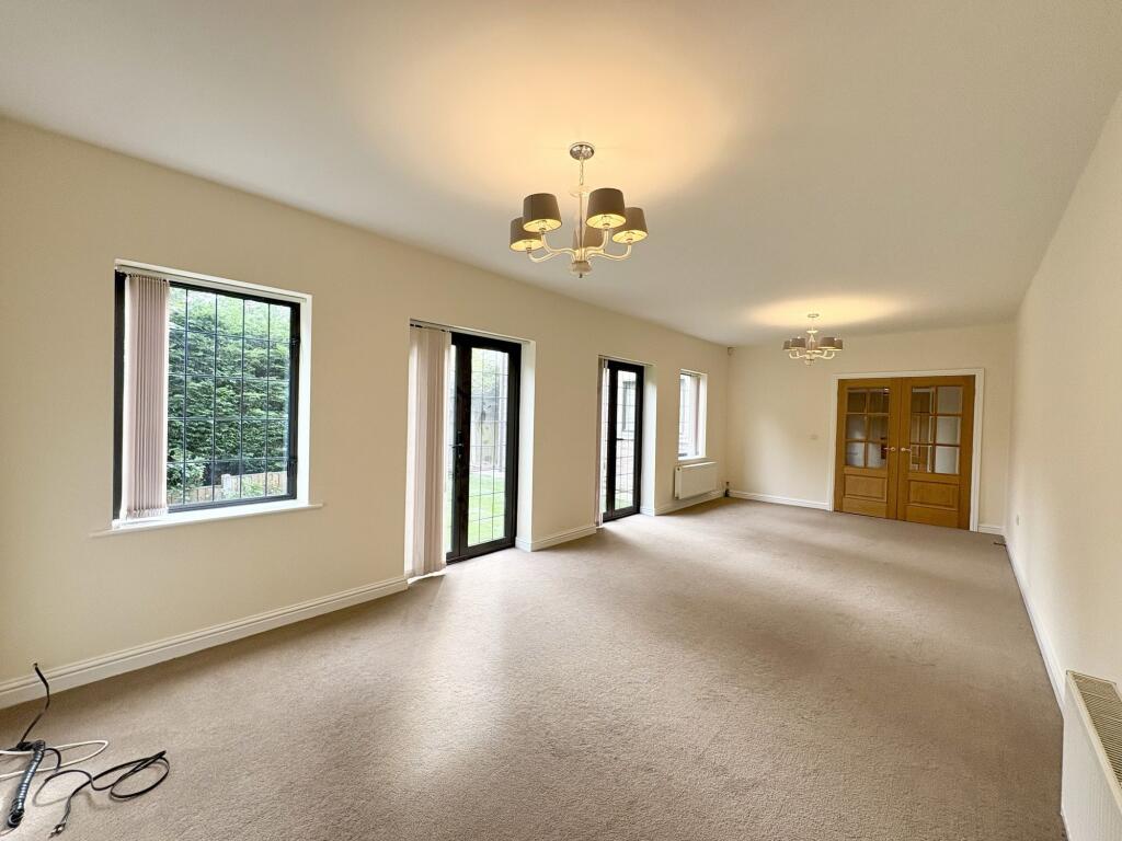 Riverway, Auckley, DN9 photo 2