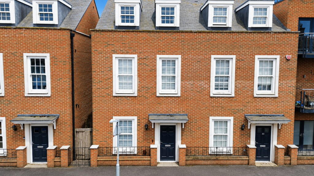 House in Canterbury - View 2
