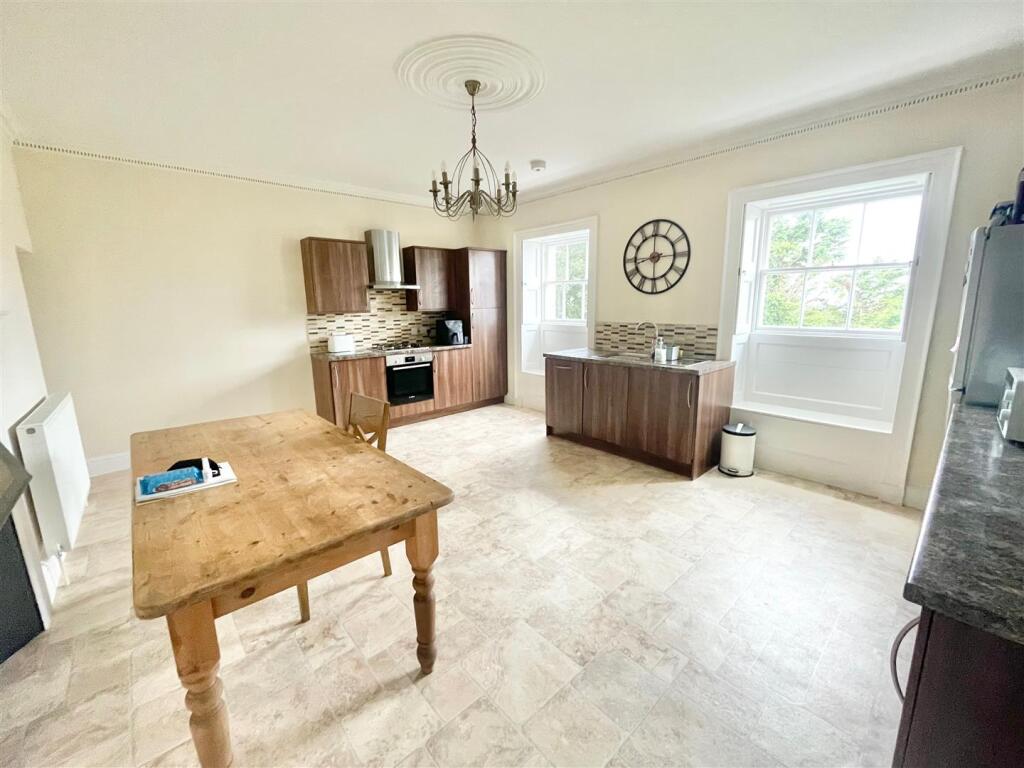 Apartment in Plymouth - View 5