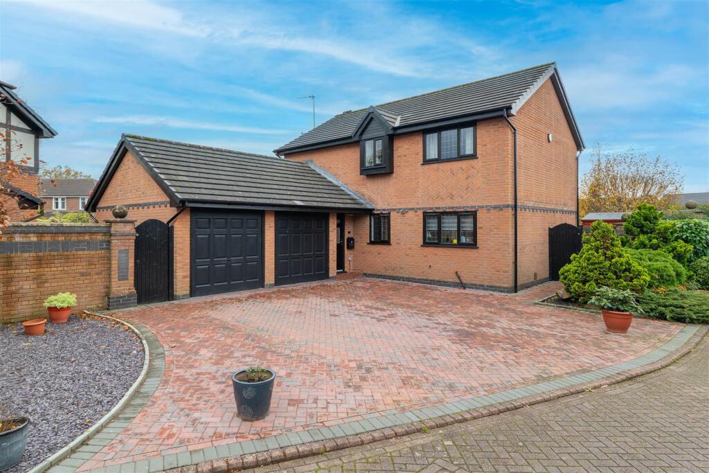 Main image of property: The Cedars, New Longton, Preston