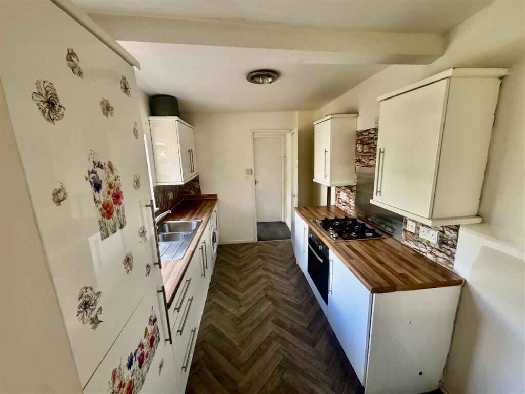 Apartment in Newcastle upon Tyne - View 5