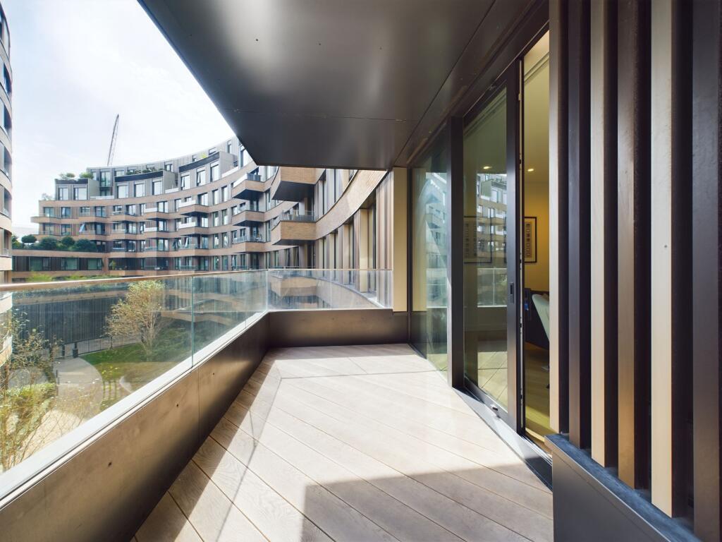 Apartment in London - More