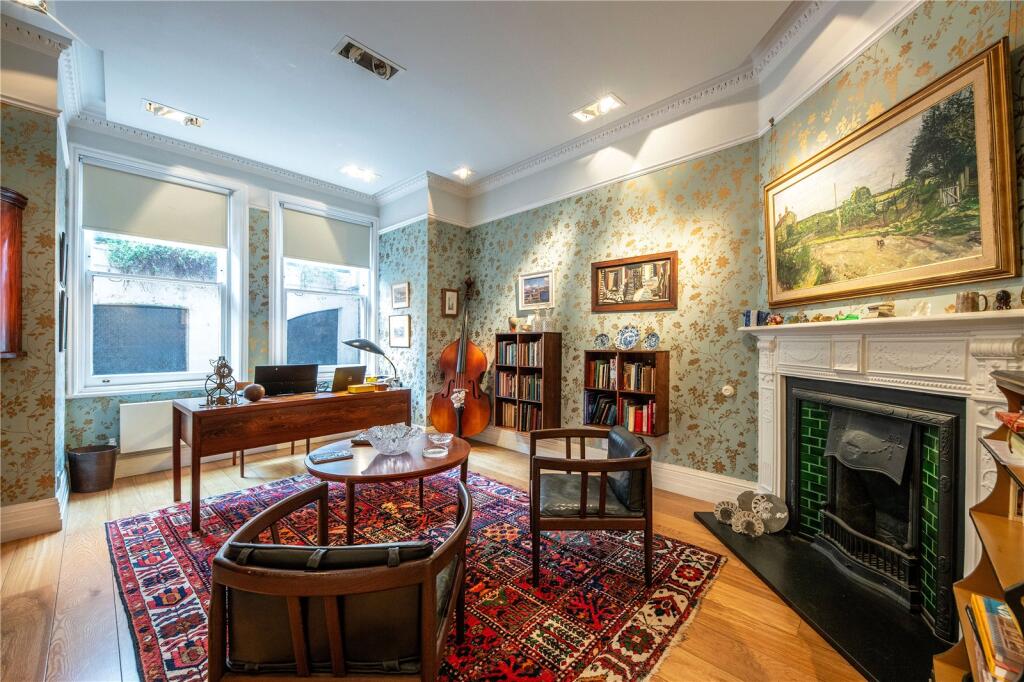 Apartment in London, Winnstay Gardens, Kensington - View 4
