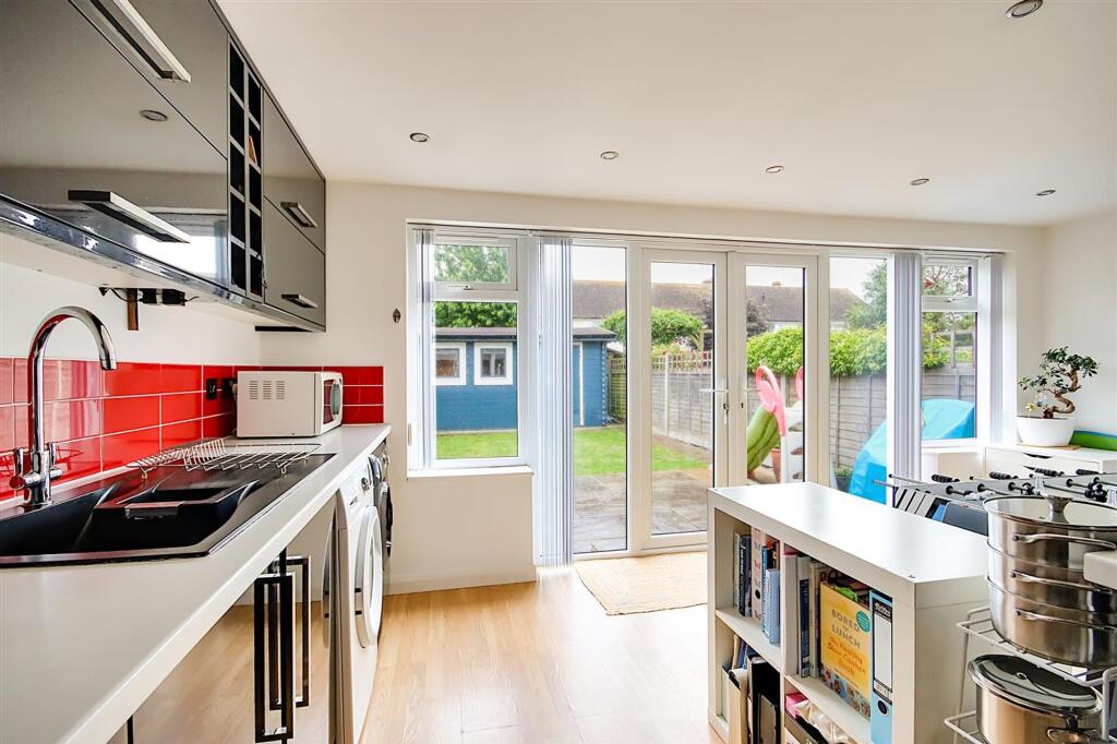 House in Brighton - View 5