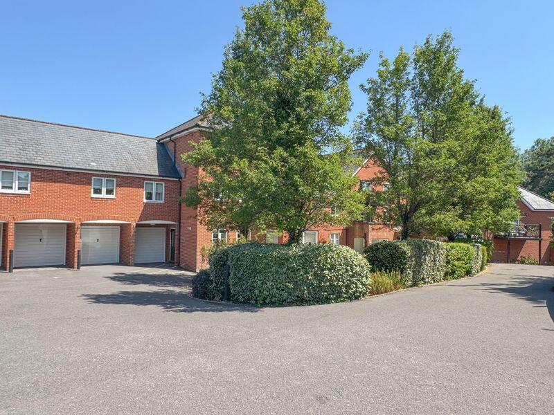 Main image of property: Bishops Waltham