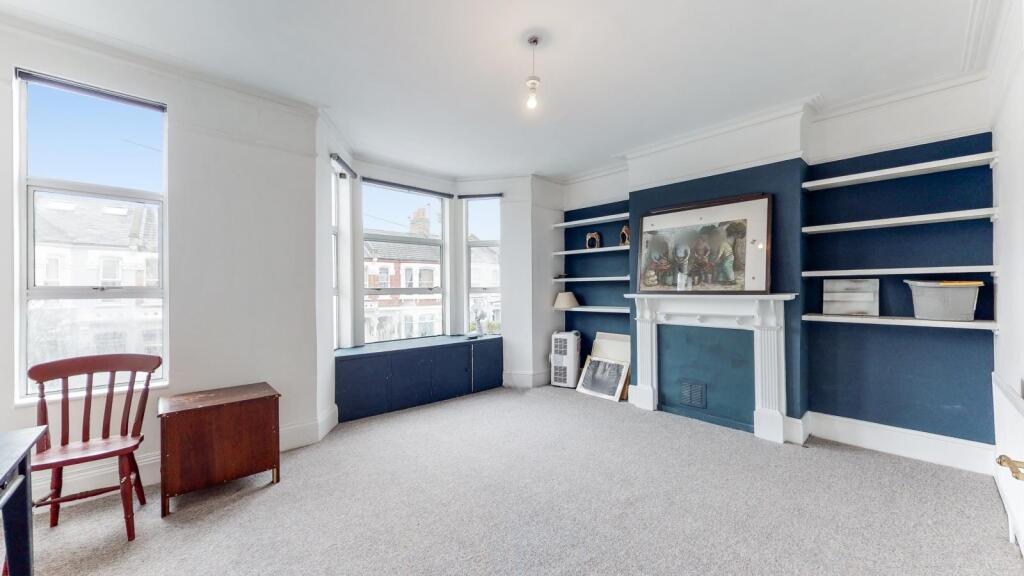 Apartment in London - View 2