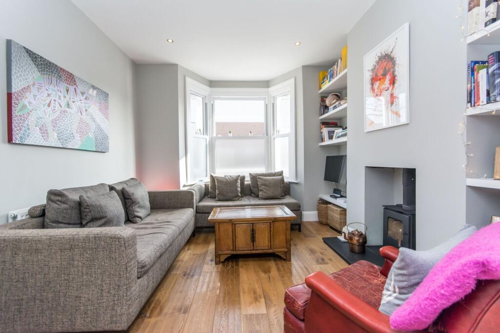 House in London - View 3
