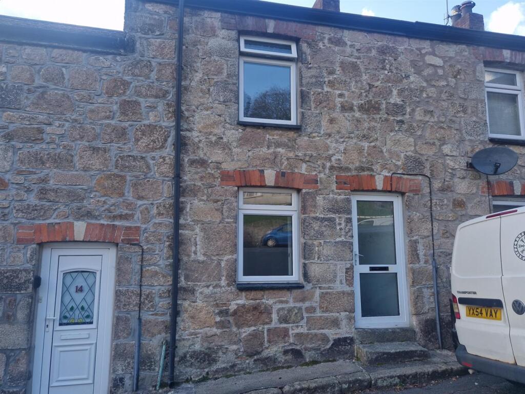 2-bed terraced on Grove Road, St. Austell, £135,000