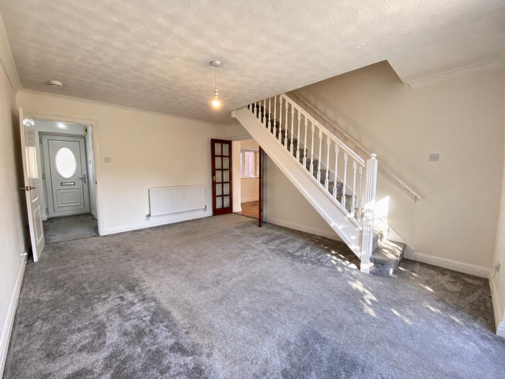 7, Foxglove Close, Melksham photo 3
