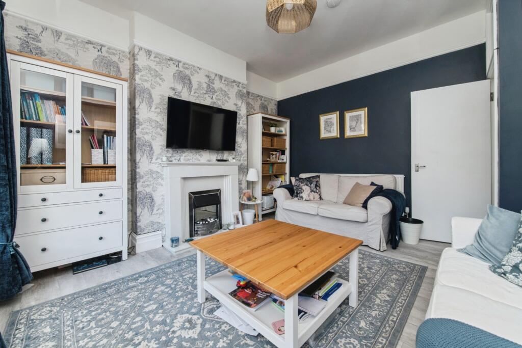 Apartment in Exeter - View 3